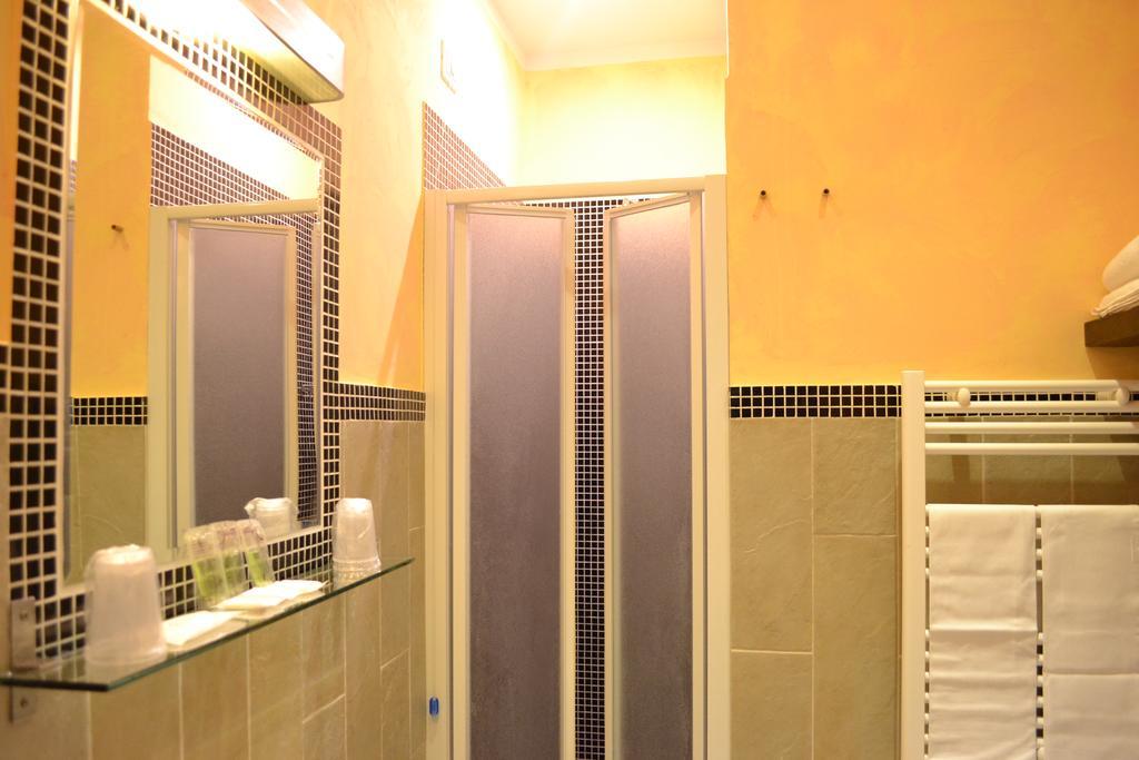 Tiburtina House Hotel Róma Kültér fotó