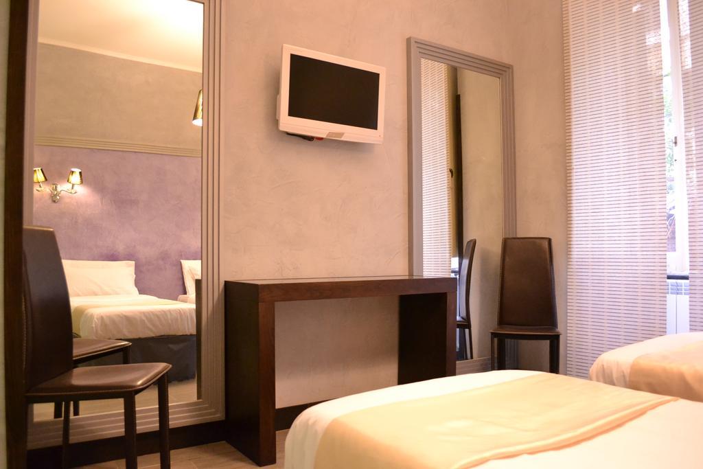 Tiburtina House Hotel Róma Kültér fotó