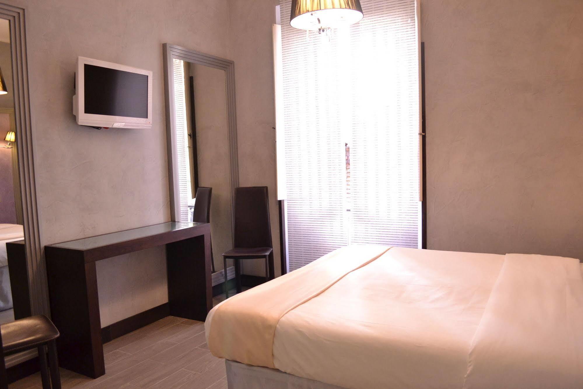 Tiburtina House Hotel Róma Kültér fotó